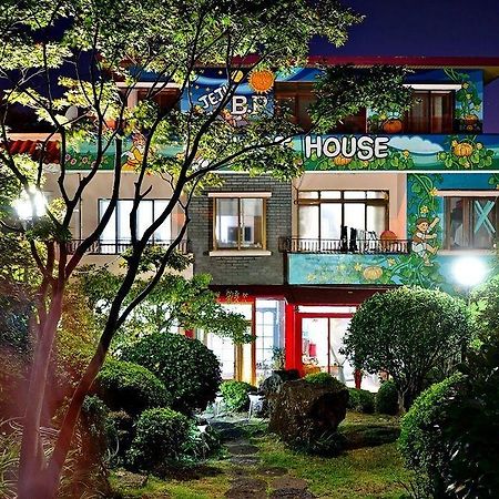 Jeju B.P. Guesthouse Exteriör bild